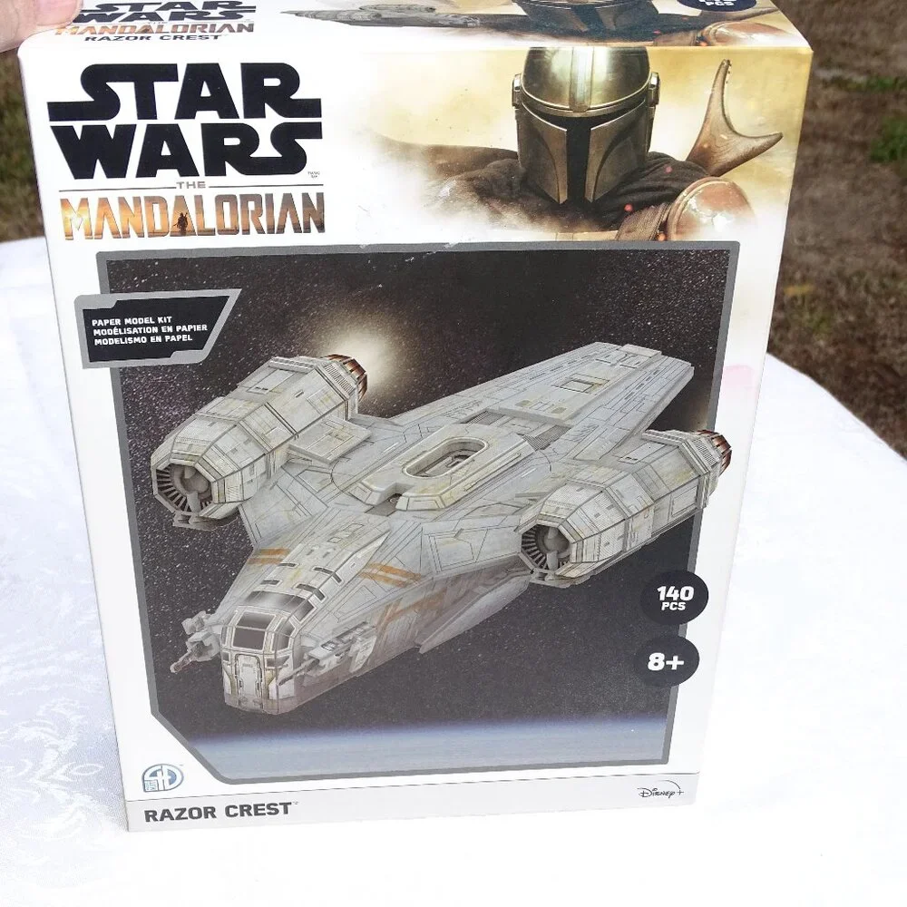 Star Wars:The Mandalorian Razor Crest Paper Model Kit 140 Pcs - New In Box! - Picture 2 of 4